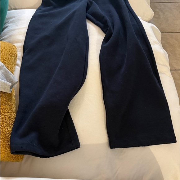 Gray Hoodie and Sweatpants Set - Picture 8 of 9